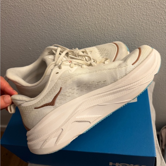 Hoka Skyflow - Picture 7 of 10